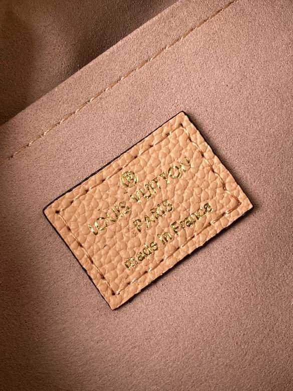 M12713 20.5X13.5X12cm WP 8