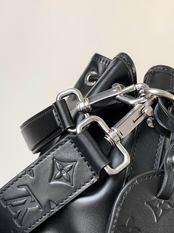 M13985 24X16X22cm WP 6