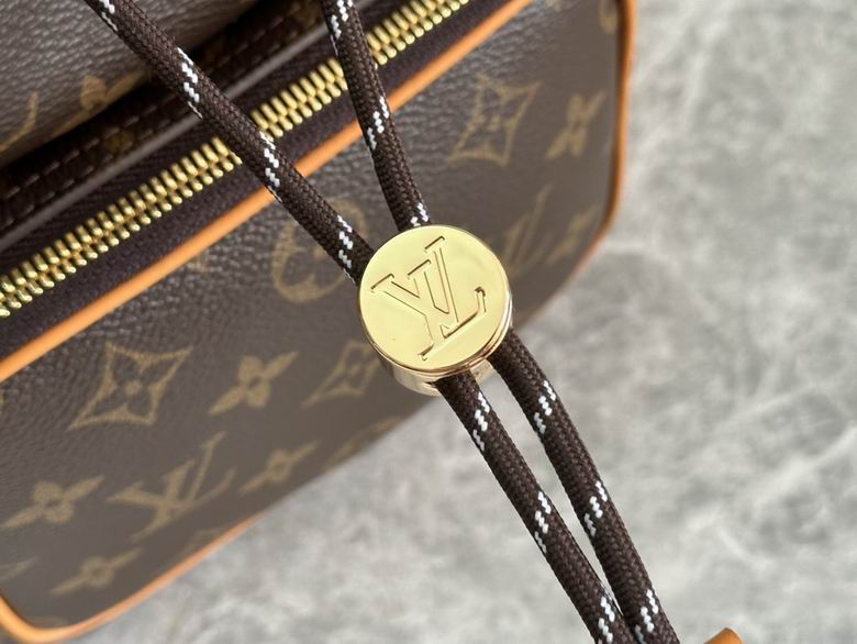 M14017 24X16X22cm WP 4