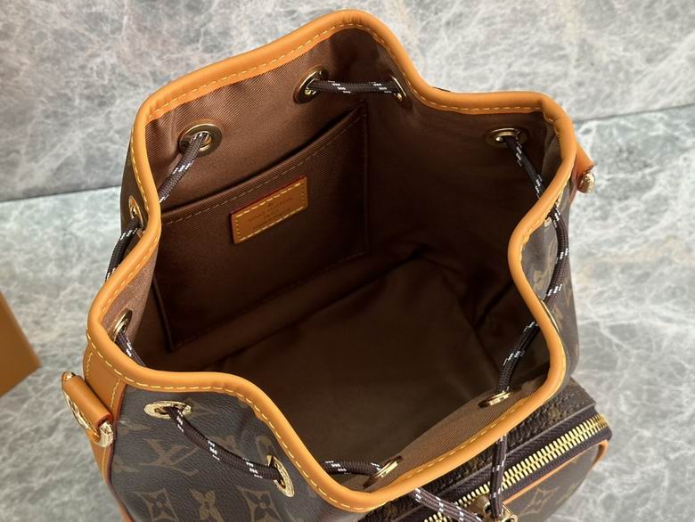 M14017 24X16X22cm WP 8