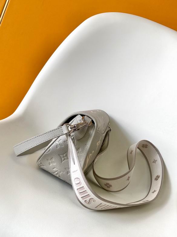 M14214 23X16X8.5cm WP 1