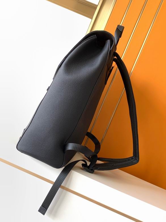 M21367 30X40X13cm WP 1