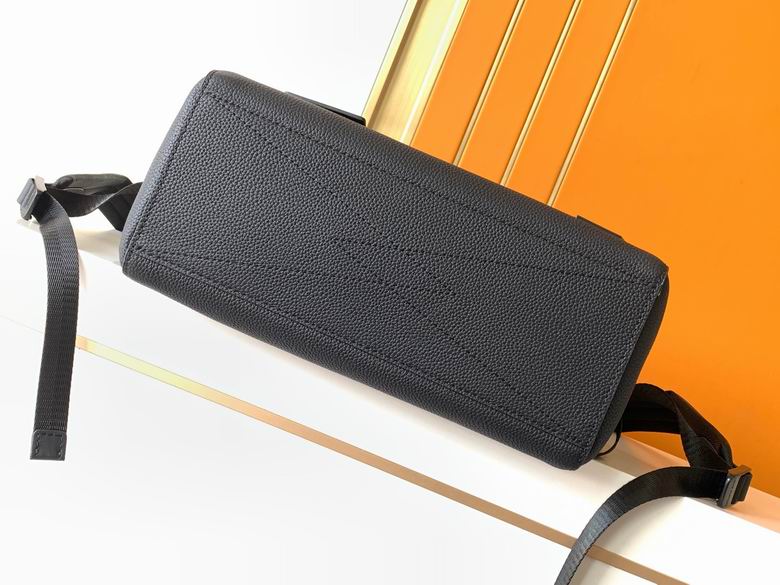 M21367 30X40X13cm WP 3