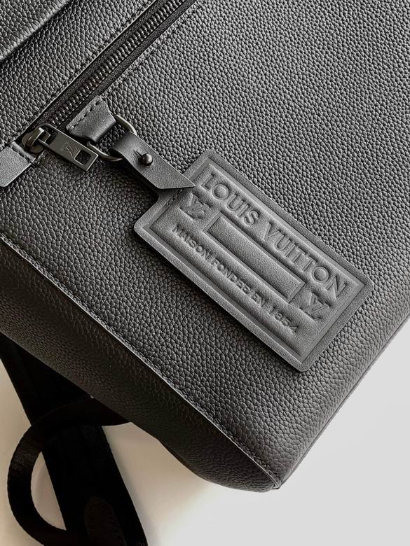 M21367 30X40X13cm WP 5