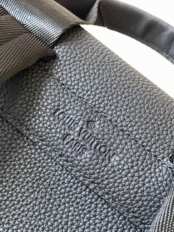 M21367 30X40X13cm WP 6