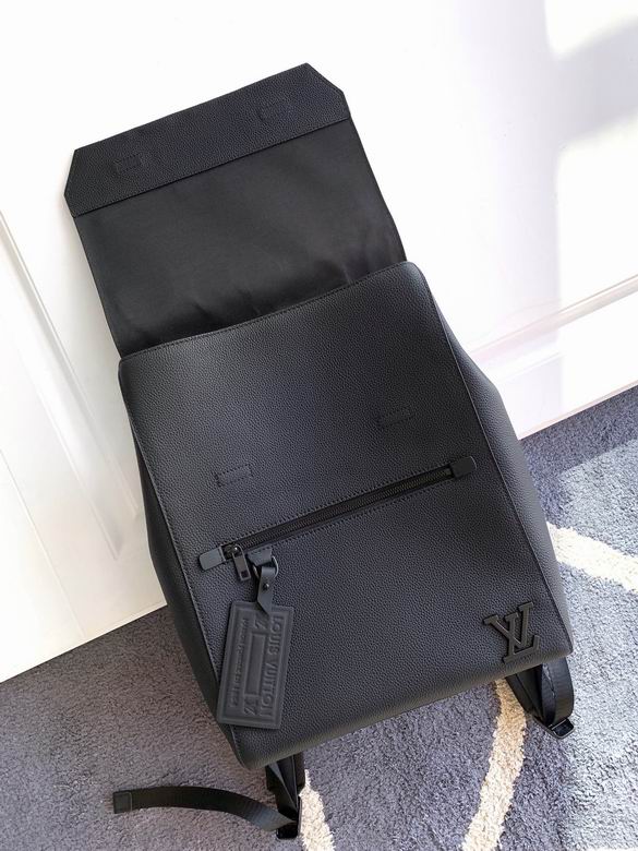 M21367 30X40X13cm WP 7