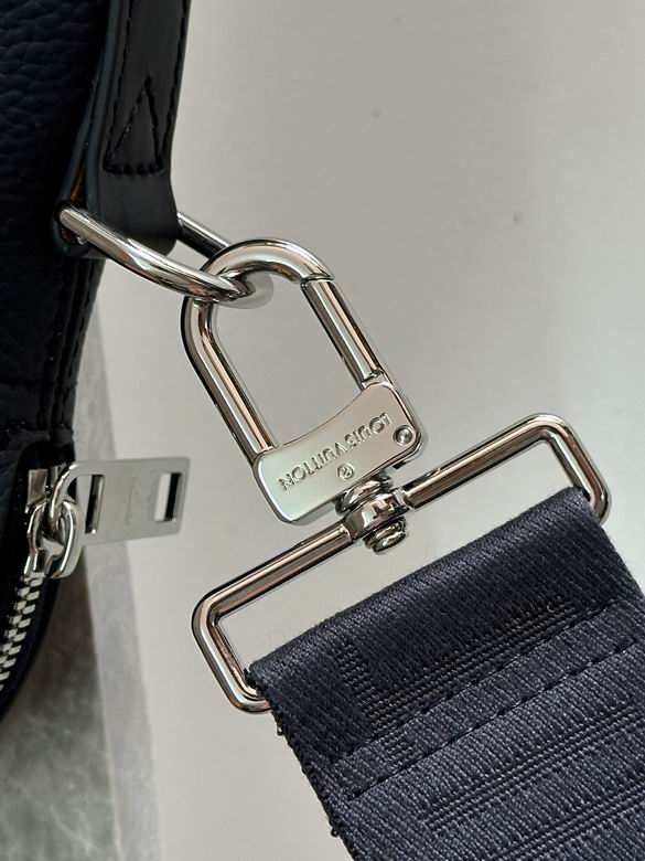 M21440 39X29X7cm WP 7