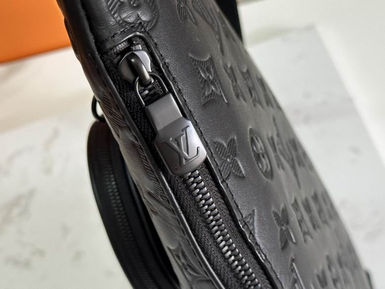 M21890 20X42X6cm WP 5