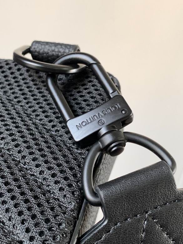 M23736 20X30X4cm WP 6