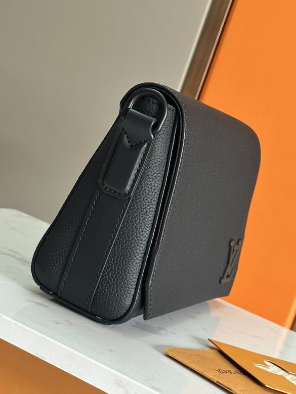 M24769 22X16.5X7cm WP 1