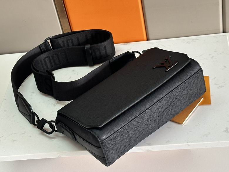 M24769 22X16.5X7cm WP 3