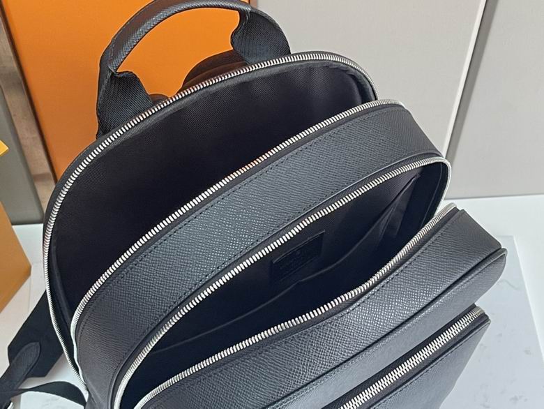 M30857 31X39X14cm WP 7