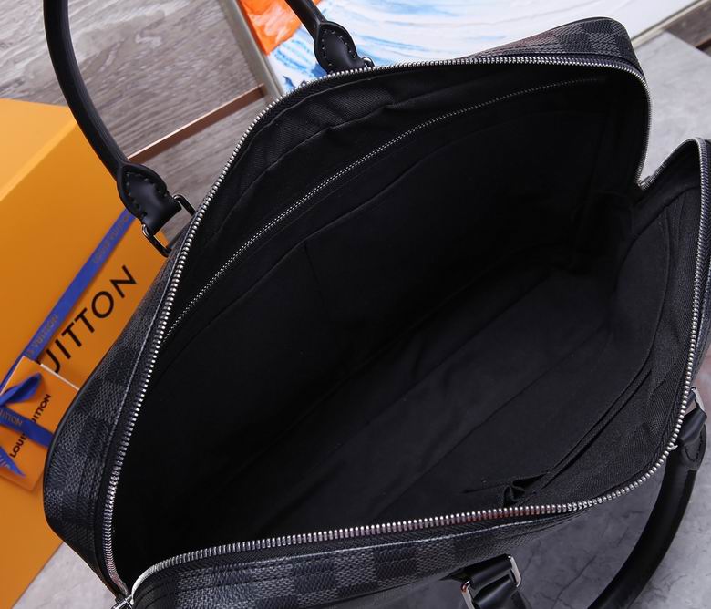 M41125 41X31X7cm WP 8