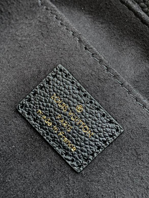 M45976 30X19.5X11cm WP 8