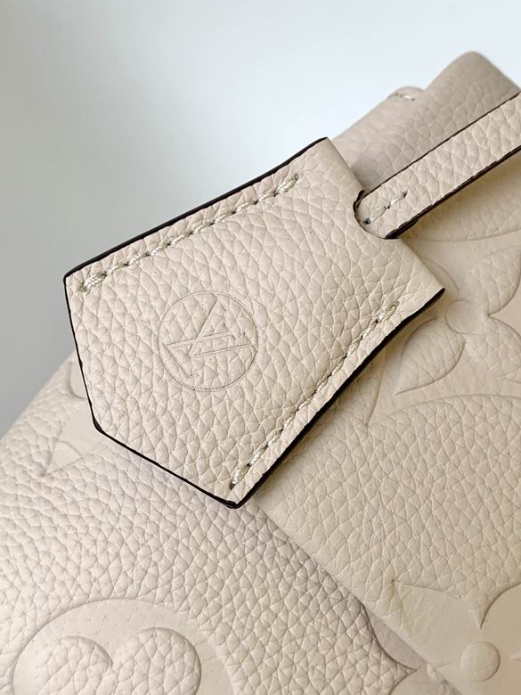 M46008 24X17X8.5cm WP 5