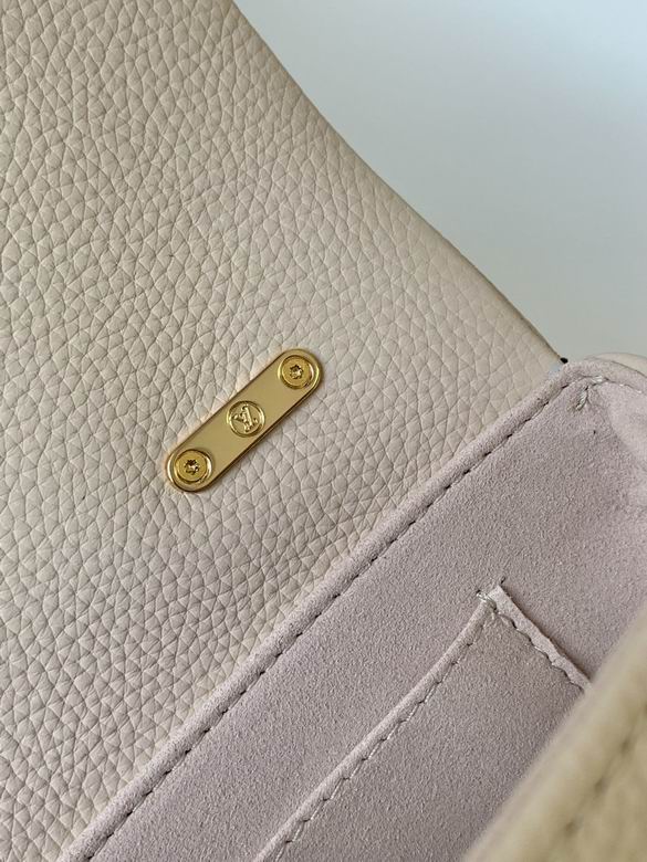 M46008 24X17X8.5cm WP 7