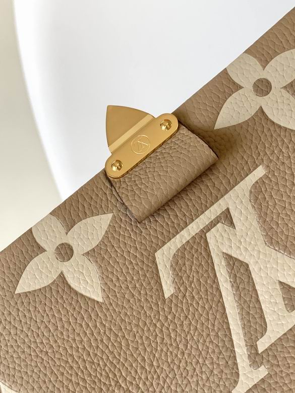 M46041 30X19.5X11cm WP 4