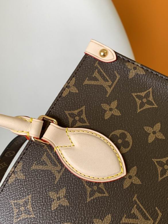 M46265 30X32X10cm WP 4