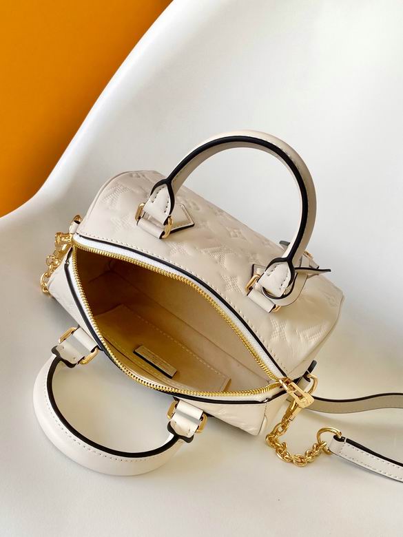 M46397 20.5X13.5X12cm WP 7