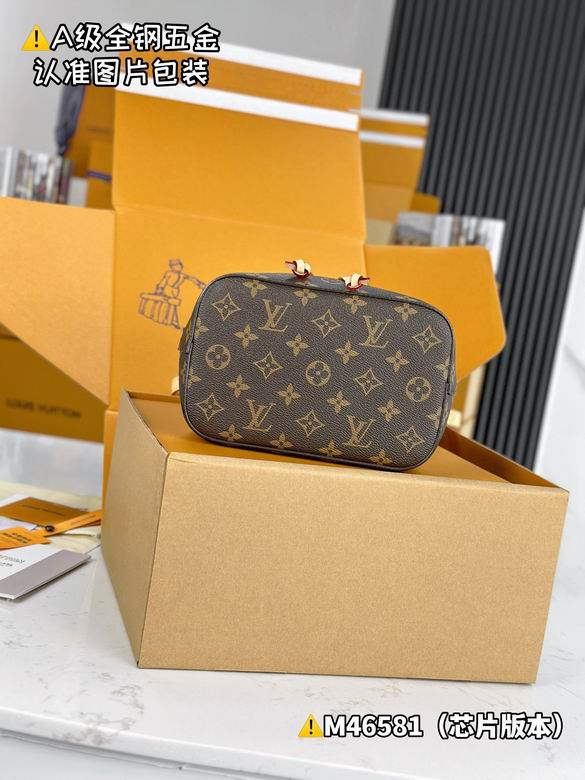 M46581 20X20X13cm WP 4