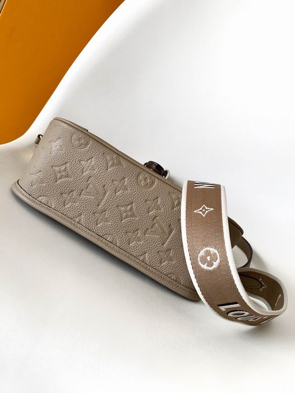 M46583 23X16X8.5cm WP 3