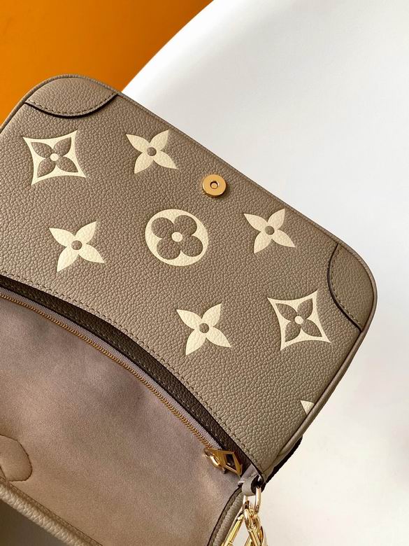 M46583 23X16X8.5cm WP 7