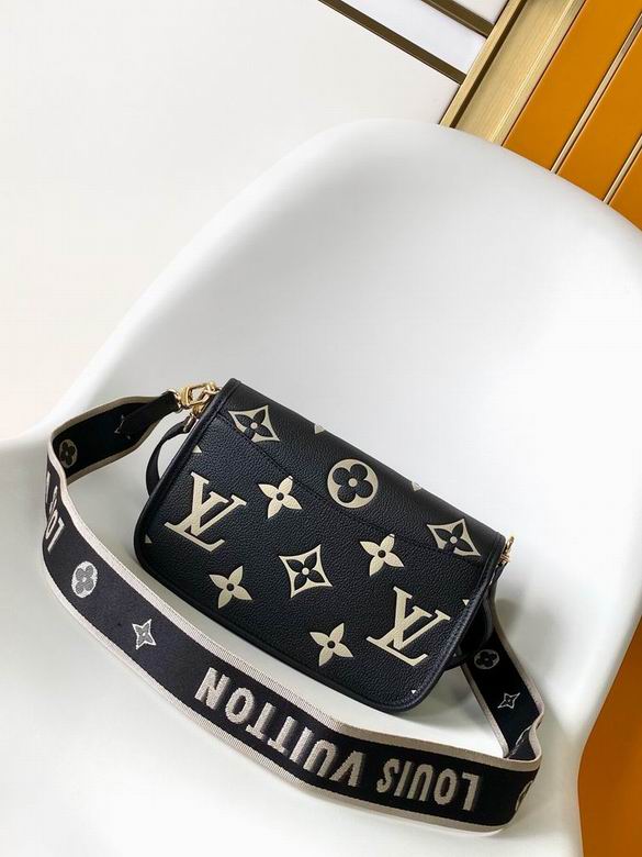 M46584 23X16X8.5cm WP 2