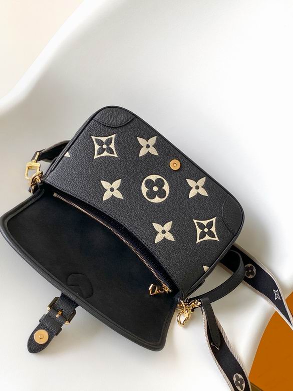 M46584 23X16X8.5cm WP 6