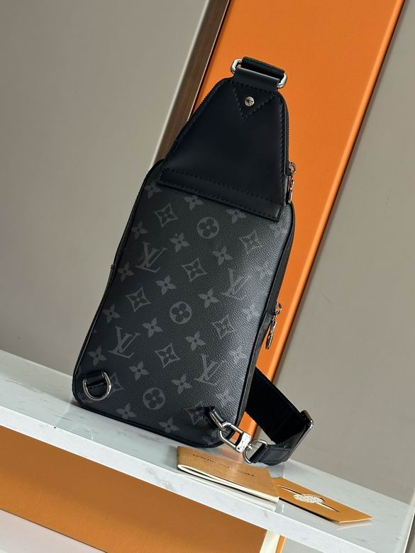 M47137 16X33X5.7cm WP 1