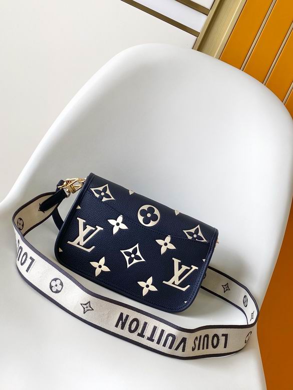 M47161 23X16X8.5cm WP 2