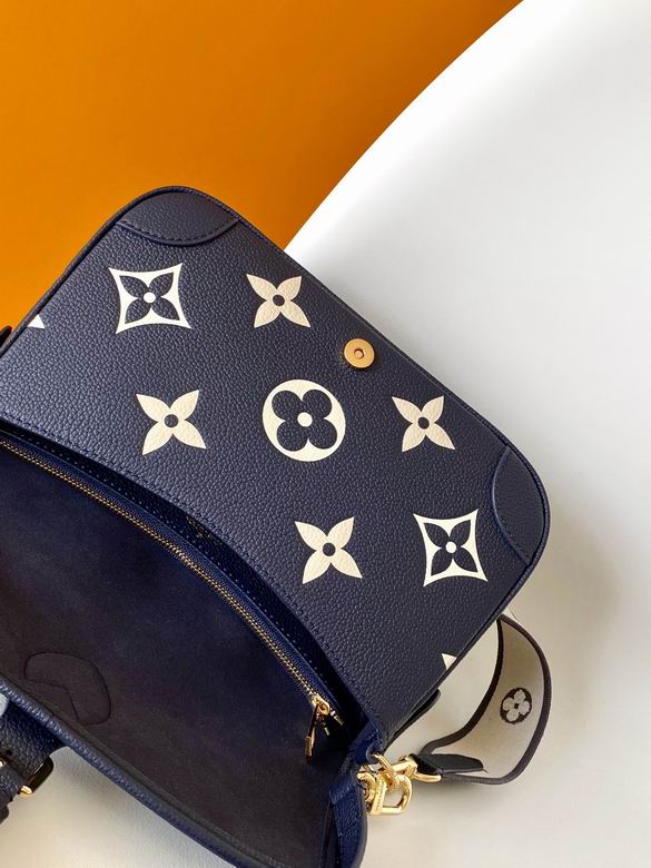 M47161 23X16X8.5cm WP 6