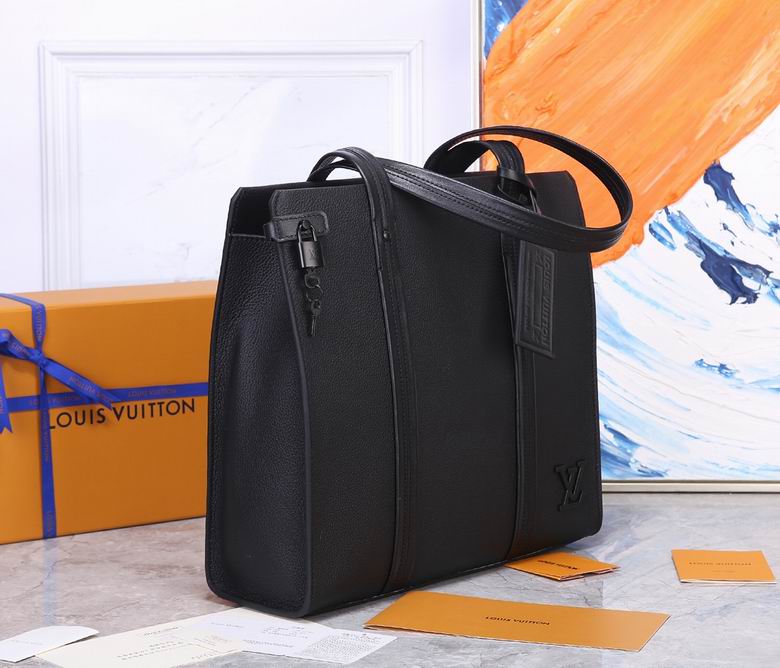 M57308 36.5X34X13cm WP 1