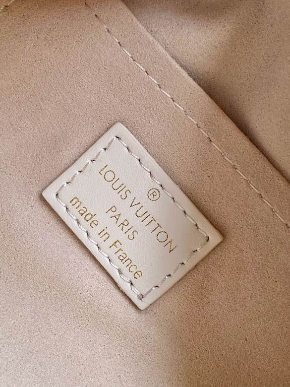 M58953 20.5X13.5X12cm WP 8