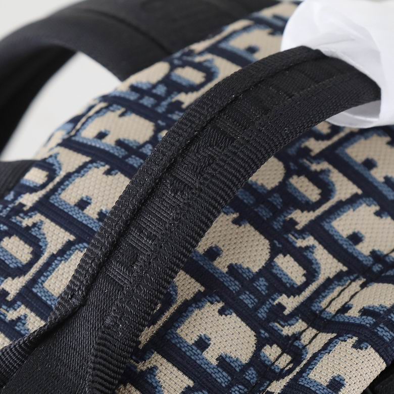 M6104STZQ 23.5X32X11cm WP 5