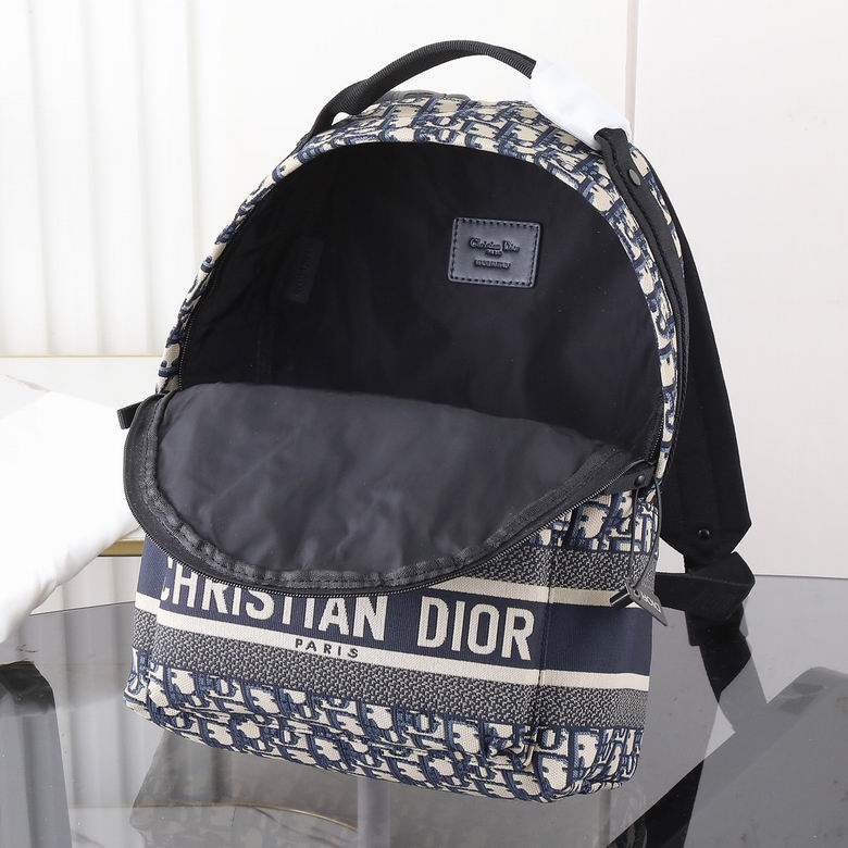 M6104STZQ 23.5X32X11cm WP 8