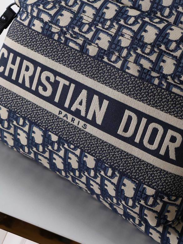 M6104STZQ 35X41X15cm WP 4