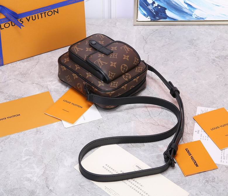 M69404 15X17X8cm WP 3