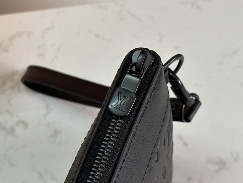 M81570 30X21.5X1cm WP 5