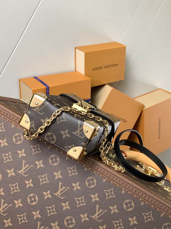 M82465 17.6X6X12.5cm WP 3