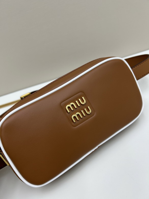 Miumiu 19x10x4cm jj1_4