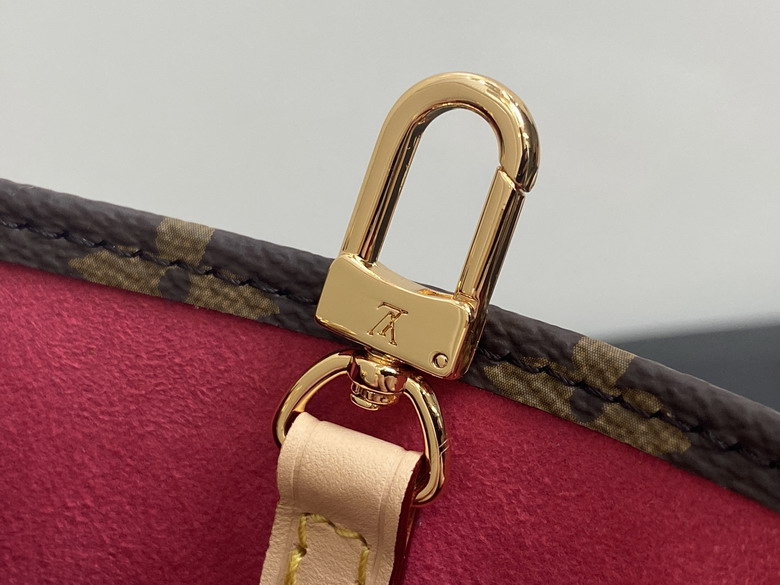 On M13668 18x15x8 5cm gf_8