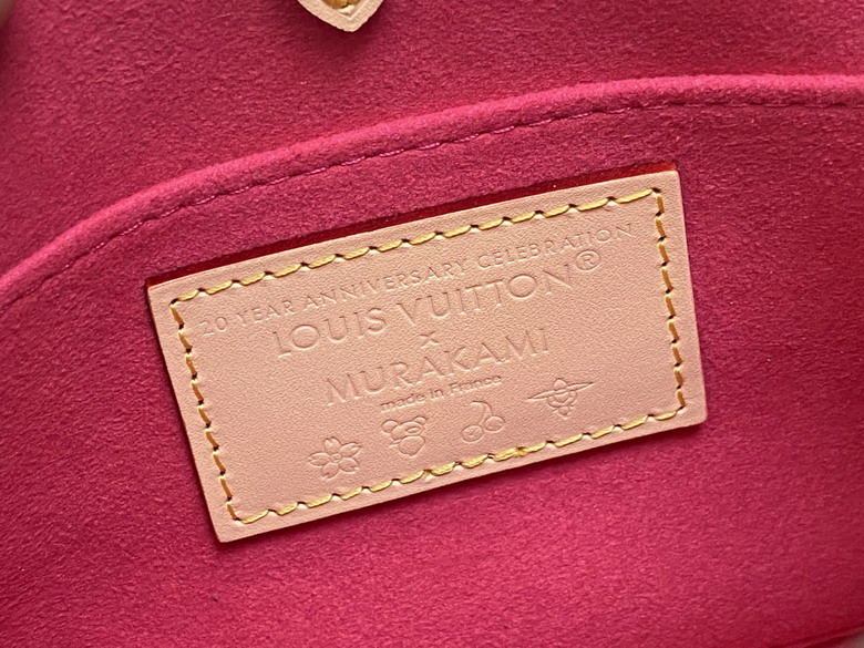 On M13668 18x15x8 5cm gf_9