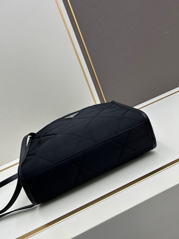 Prada 23100 29x22x6cm jj_5