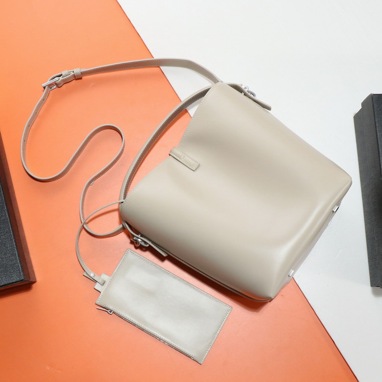 YSL 742828 26x20x12cm 8D2_4