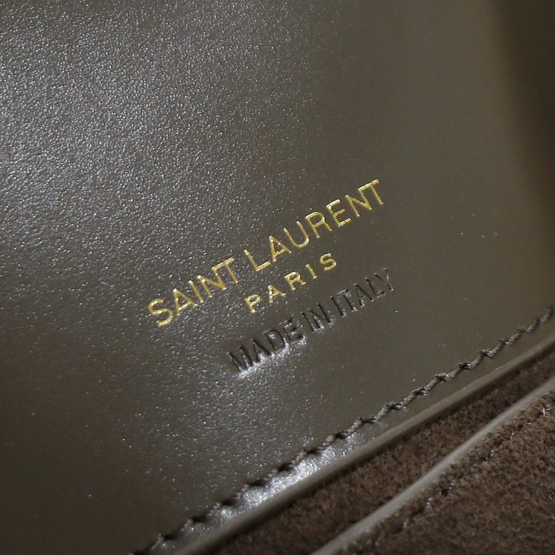 YSL 749036 17x20x13cm 8D4_9