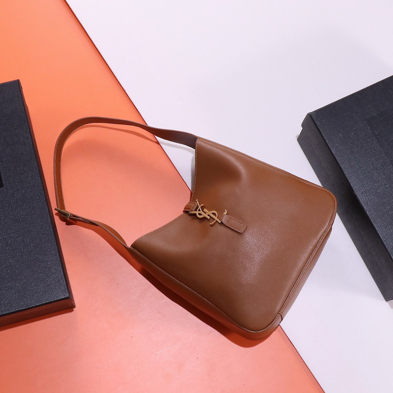 YSL Le 657230 24x24x10cm 8D7_1