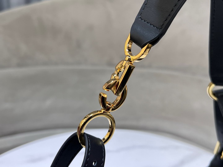 Dior 2416 23x14x16cm yz2_4