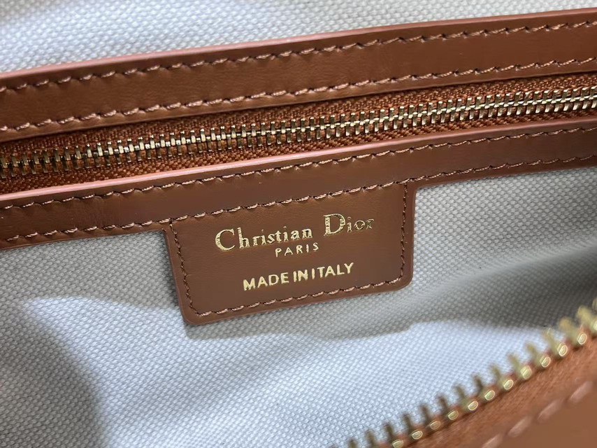 Dior 2416 23x14x16cm yz3_9