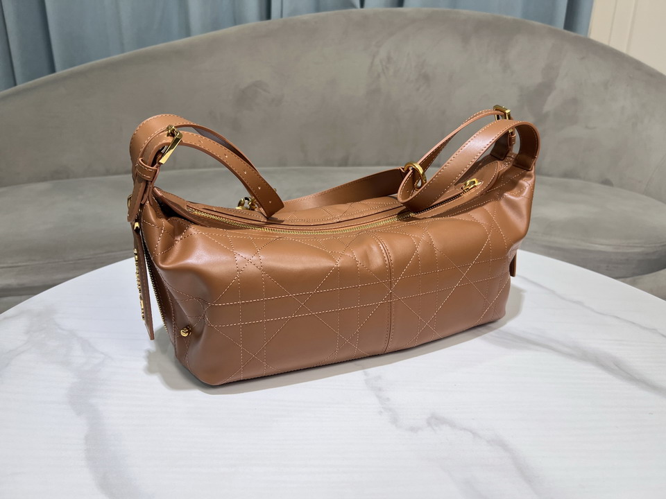 Dior 2417 33x16x15cm yz3_3