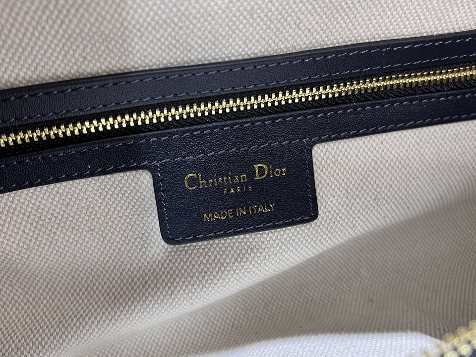 Dior 2417 33x16x15cm yz_9